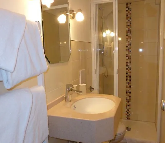 Ξενοδοχείο Rheinhotel Zur Krone 2*